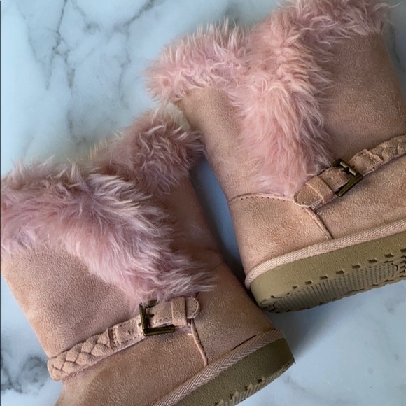 Children’s Place Blush Pink Faux Suede Boots Sz 2 - Picture 6 of 8